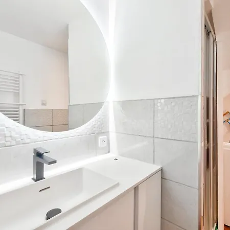 Practical Studio In The Heart Of La Rochelle * Ла-Рошель